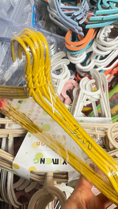Hangers (set of 10)